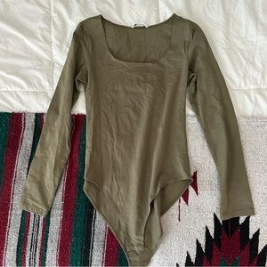 MANGOPOP army green long sleeve body suit, scoop neck, size M